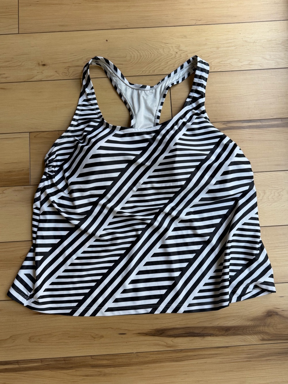 Black and White Tankini Top Size 18